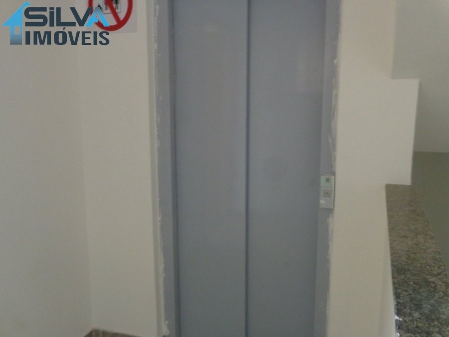 prédio com elevador - Imóvel de Código SIL209
